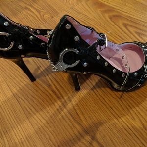Leg Avenue handcuff studded buckle shoes size 7